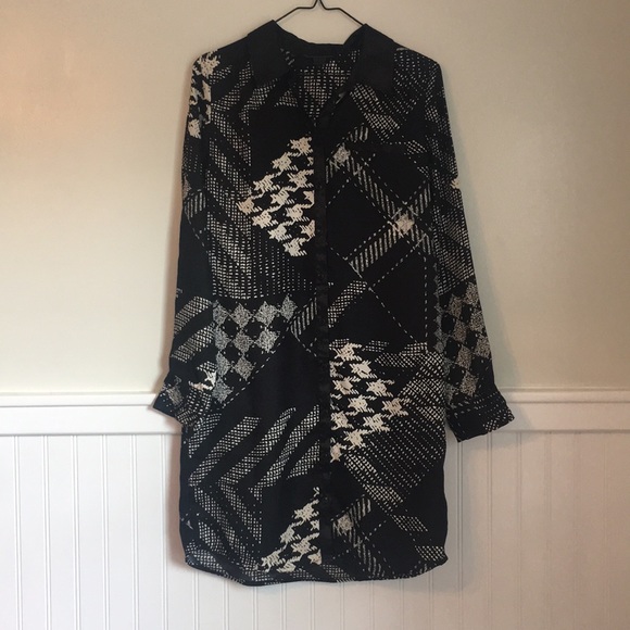 Guess Patterned Shirt Dress - Picture 3 of 8